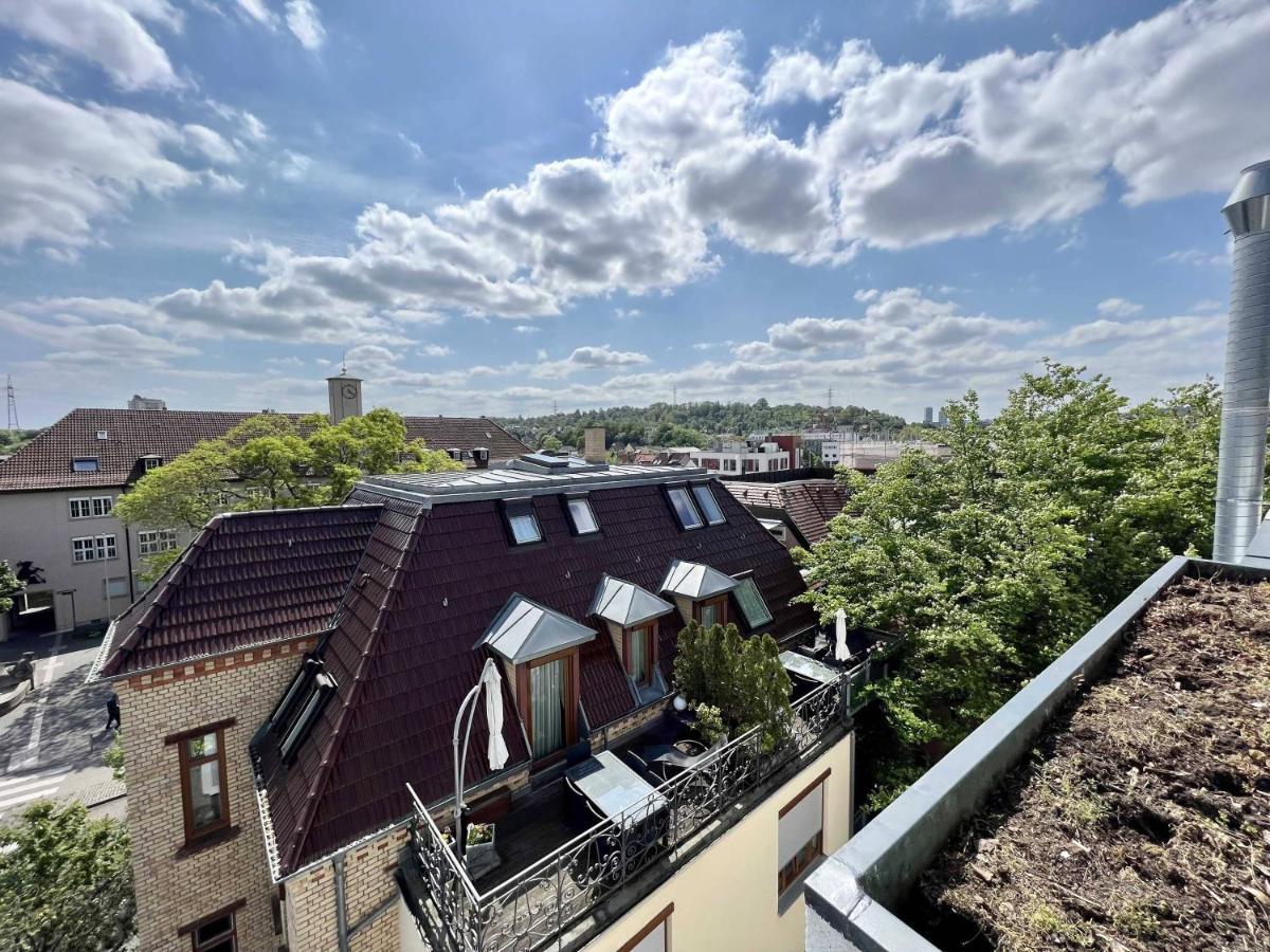 Nujen- Hotel Und Apartment Stuttgart Zuffenhausen Exteriör bild